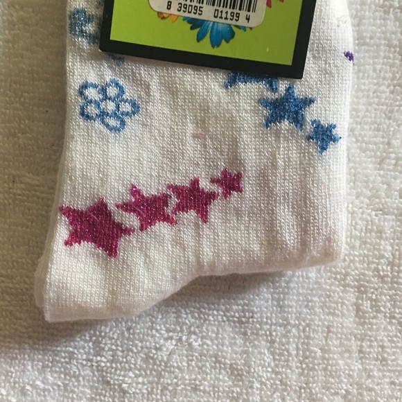 NWT Mudd star and flower socks - Picture 5 of 5